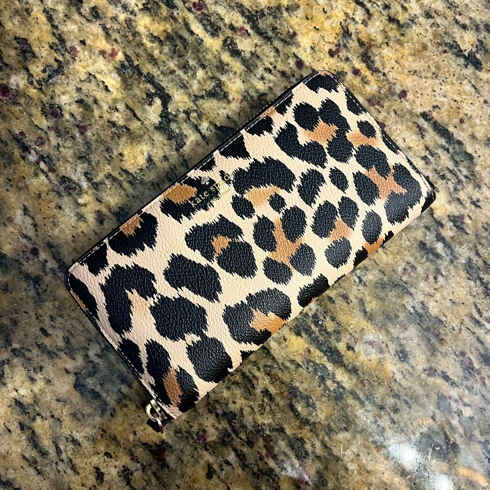 Kate Spade Leopard Continental Wallet (EUC)